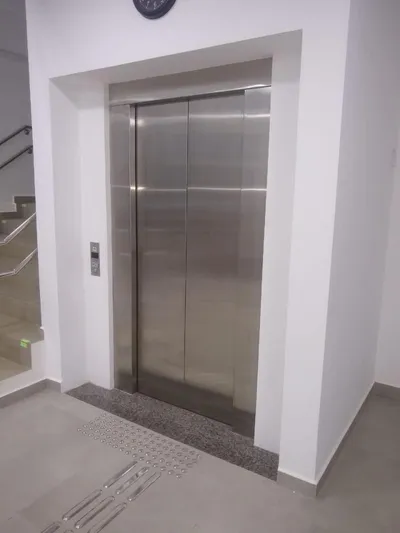 Elevador Comercial Sc