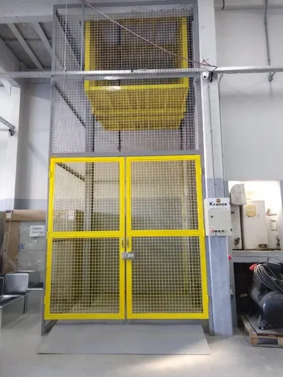 Elevador De Passageiros E Carga