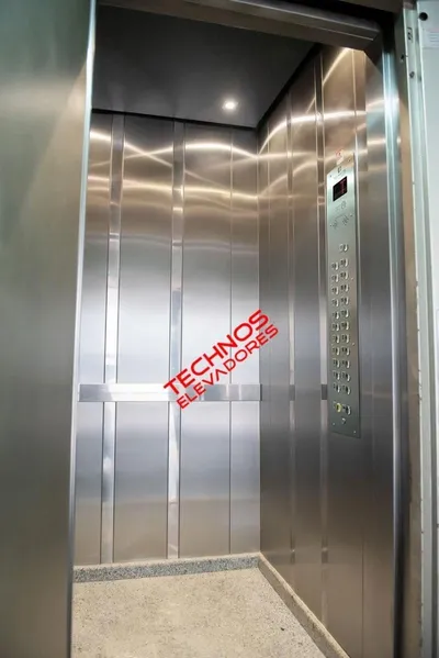 Elevador Residencial Interno