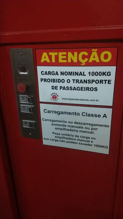 Manutenção Corretiva Em Elevador Monta Carga