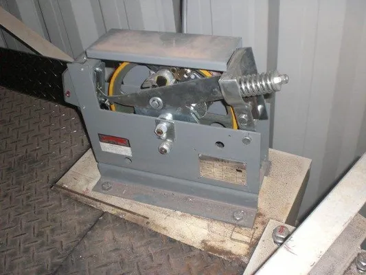 Manutenção De Elevador Social