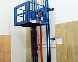 Elevador de carga hidraulico
