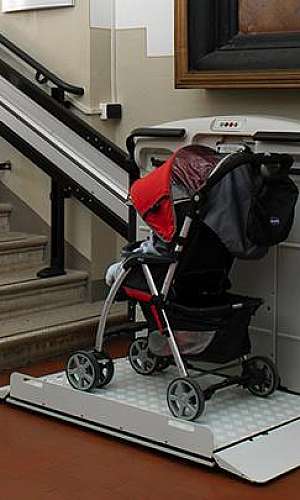 elevador de escadas para deficientes