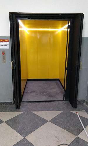 Elevador monta carga industrial comprar Elevador monta carga industrial comprar