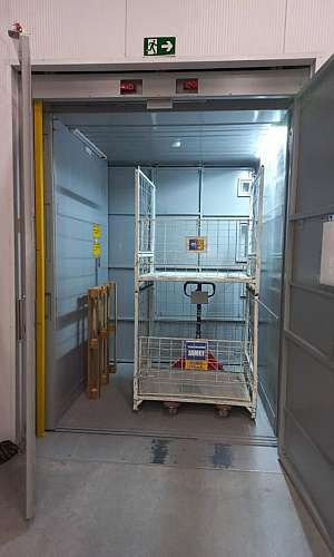 elevador monta carga industrial elevador monta carga industrial