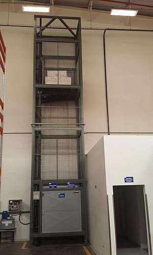 Elevador monta carga Elevador monta carga