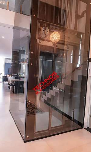 Elevador residencial hidráulico Elevador residencial hidráulico