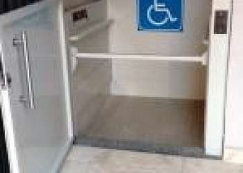 Elevador residencial para cadeira de rodas
