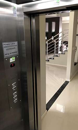 Elevador social em Rs Elevador social em Rs