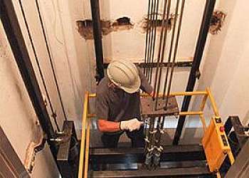 Instalação manutenção e reparação de elevadores escadas e esteiras rolantes