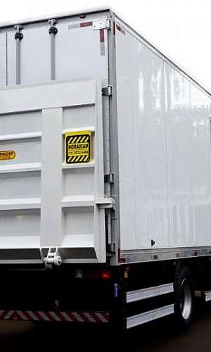 Manutenção de plataforma elevatória Manutenção de plataforma elevatória