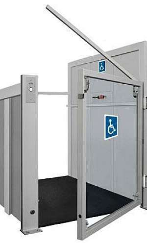 Manutenção de plataforma para cadeirante Manutenção de plataforma para cadeirante