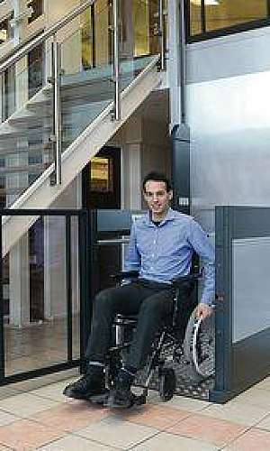 manutenção em plataforma elevatória manutenção em plataforma elevatória