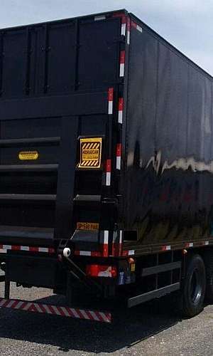 Manutenção preventiva de plataforma elevatória Manutenção preventiva de plataforma elevatória